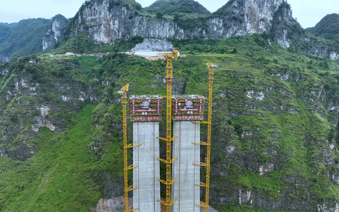 ?塔立山河！徐工塔機挑戰“世界之最”