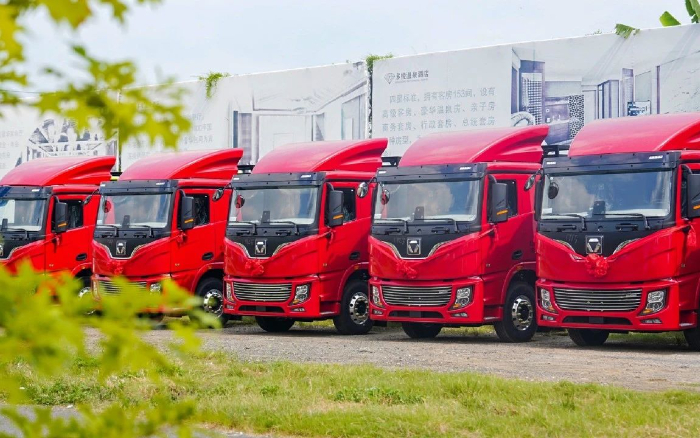 燃動(dòng)福建！百臺徐工新能源電動(dòng)牽引車(chē)交付