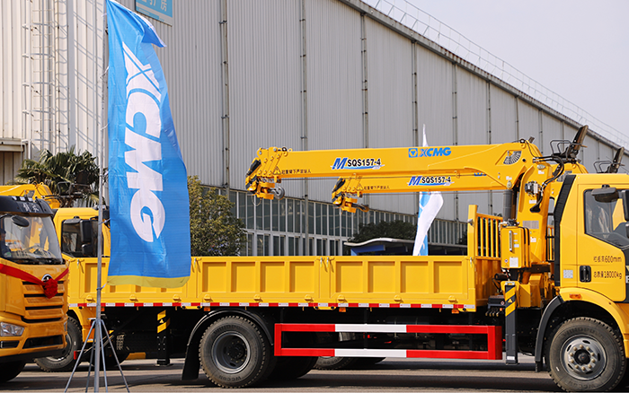 助力城市建設新征程！徐工隨車(chē)起重機M SQS157-4批量發(fā)車(chē) 